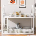 Letto a castello in metallo a due piazze da 78 pollici, con recinzione, porta e ringhiera di sicurezza, per camerette dei bambini, colore bianco